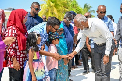 ހިންނަވަރުގެ މަސައްކަތްތައް ނިންމައިދީ، ފުރިހަމަ ހައްގު ހޯދައިދޭނަން: ރައީސް