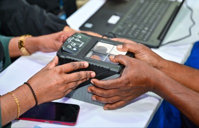 25 ދުވަސް ތެރޭގައި 340 ބިދޭސީން ޑީޕޯޓު ކޮށްފިން: ރައީސް