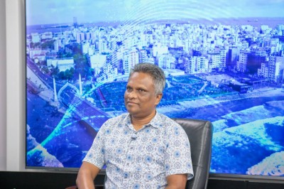 ދިޔަދޮވިން ފެންފައިބާ 12 އިމާރާތެއް މަރާމާތުކުރަން އަންގައިފި