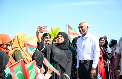 އިހުތިސާސްގައި ހިމަނާ ރަށް ވަކިކޮށް، ރިސޯޓު ހަދަން ކުއްޔަށް ދެވޭނެ: ރައީސް