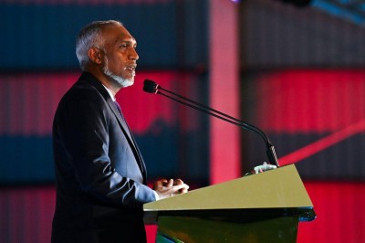 ހަތުރުވެރިކަމެއް ނެތް، މި ކުރަނީ ރާއްޖެ އަމިއްލަ ފައިމައްޗަށް ނެގުމުގެ މަސައްކަތް: ރައީސް