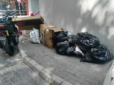 މަގުތަކަށް ކުނި އަޅާ މީހުން ލައްވާ މަގުތައް ސާފުކުރަނީ