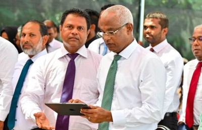 ޖަވާބުދާރީނުވެވޭ ވަރުގެ ކަމެއް ނުކުރަން، ފެނަކައިގެ ފައިސާއެއްގައި ނުޖެހެން: އިބޫ