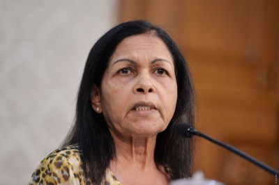 ސިއްޙީ ސަބަބަކާހުރެ ހައުސިން ކޮމިޓީން އަނީސާ އިސްތިއުފާ ދެއްވައިފި