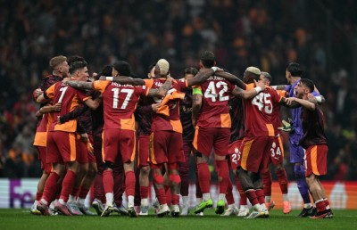 ޕެނަލްޓީއެއް ނުލިބި ޗެމްޕިއަންސް ލީގުގައި ވެސް ލިވަޕޫލް ބަލިވެއްޖެ