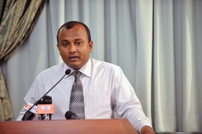 ޔާމީން ފަޅީގައި ހުންނެވި އައްބާސަށް މެލޭޝިޔާ އެމްބަސީން ވަޒީފާ