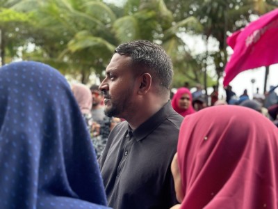 މާމެންދޫގައި އޮތް ކެމްޕޭން ހަރަކާތެއްގައި ނަރީޝަށް ހަމަލާދީފި