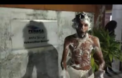 ވައިކަރަދޫން ކަރަންޓު ކެނޑޭތީ، ކަރަންޓާނުލައި ރޯދަ ވީއްލާތާ ފަސް ދުވަސް