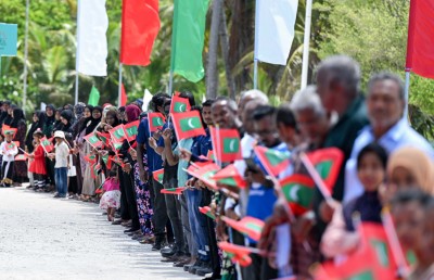 މަންދޫ ފުޓްސަލް ދަނޑު ހުޅުވާ ދުވަހު މެޗެެއް ކުޅެން ރައީސަށް ދައުވަތު