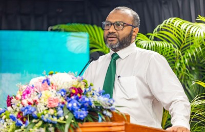 އިސްލާމިކް މިނިސްޓްރީގެ މަގާމްތަކުގައި ތިބޭ މީހުންނަށް އުމްރާ ކުންފުނި ނުހިންގޭ ގޮތަށް ހަދަނީ
