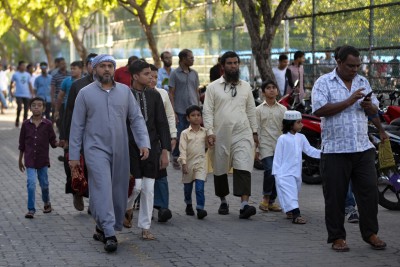 ނަމާދު ކުރާތަން ގޭތެރެއިން ފެނުމުން ކުދިން ނަމާދަށް އަހުލުވެރި ވާނެ: ޚުތުބާ