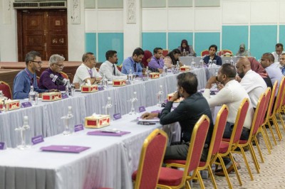 ވިއްސާރަ ވެދާނެކަމަށް ބަލައި، ޕާޓީތަކުން ބޭނުންވަނީ ވޯޓުލާ ވަގުތު އިތުރުކުރަން