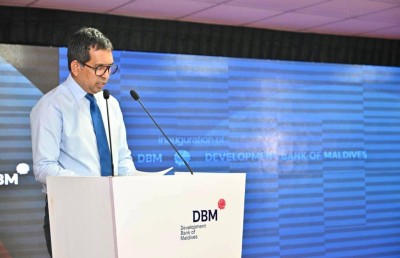 މިނިސްޓަރު ވިދާޅުވަނީ ޑިވެލޮޕްމެންޓް ބޭންކުގެ މަސައްކަތް ބާރަށް ކުރިއަށް ގެންދާ ކަމަށް