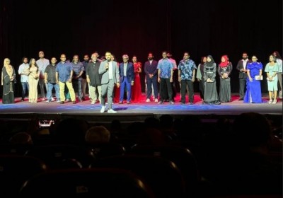 ޓެޑްރީގެ ލަސްވިޔަސް ޕްރިމިއާ ކޮށްފި