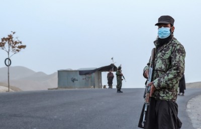 ގަތަރުން ޕާކިސްތާނާއި އަފްޣާނިސްތާން ސުލްހަކުރުވައިފި