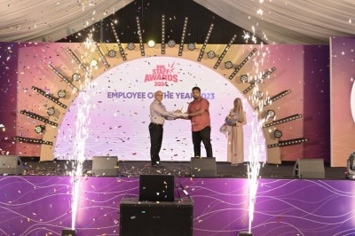 ބީއެމްއެލްގެ ފާހަގަކުރެވޭ މުވައްޒަފުންގެ އަގު ވަޒަންކޮށްފި