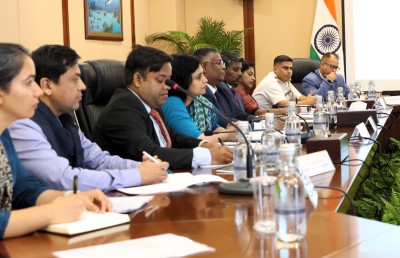 އެސްބީއައި އިން ޑޮލަރު ލިމިޓު ދަށްކުރުމުގެ ދަތިތައް ހައްލުކުރަން އިންޑިއާ ސަރުކާރުން މަސައްކަތް ފަށައިފި