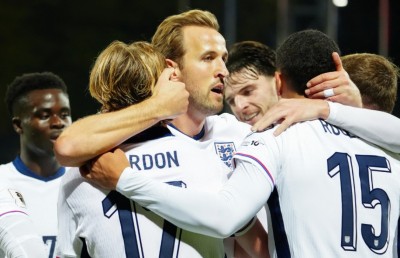 އިންގްލެންޑް ވޯލްޑް ކަޕަށް، ޓުޗެލް އަށް ސަޕޯޓަރުންގެ ޖަވާބު