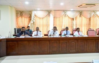 ސިނގިރޭޓް ވަގަށް ބޭރުކުރި މައްސަލާގައި އިދާރާތައް 241 ކޮމިޓީއަށް ހާޒިރުކޮށް ސުވާލުކުރަނީ