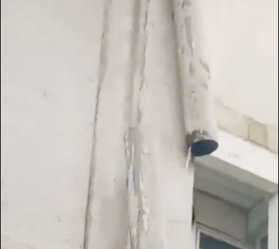 މަގުމައްޗަށް ފެން ފައިބާގޮތަށް ހުރި 30 އިމާރާތެއް އިސްލާހުކުރަން އަންގައިފި