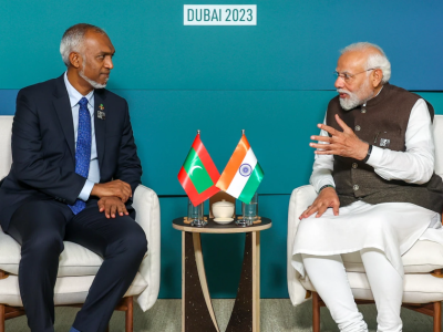 އައްދޮ ކިޔާފައި ވެސް އުނގަށް: ގޮނޑި ކޮއްކޮ ސިޔާސަތު ހިތި