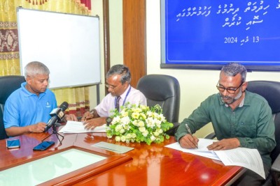 ދަރިވަރު ހުރިހިސާބެއް ޓްރެކް ކުރެވޭގޮތަށް، ވިލާ ހައި ސްކޫލުގައި ބަހުގެ ޚިދުމަތް ފަށަނީ