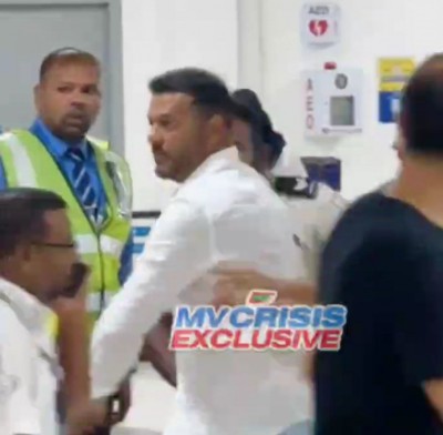 އެއާޕޯޓުގައި މާރާމާރީ ހިންގި މީހާ ދޫކޮށްލައިފި