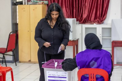 ރައްޔިތުން ތަމުސީލުކުރަން، ރުހުން ނެތް މެންބަރުންތަކެއް؟