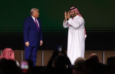 ސައޫދީ ވަލީ އަހުދު އެމެރިކާގެ ރައީސްއާ ބައްދަލުކުރައްވަނީ