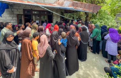 އައްޑޫގެ ދެމަފިރިންގެ މަރު: ޖެހިޖެހިގެން ވަޅުލައިފި