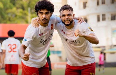 ވިކްޓަރީ ހަމަޔަކަށް އެޅި މޮޅުވުމުގެ ޓްރެކުގައި!