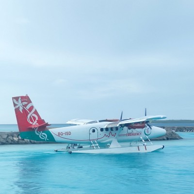 ފާރެއް ވެއްޓި، އަނިޔާވި ކުއްޖާ އެއާ އެމްބިއުލާންސްގައި މާލެ ގެނެސްފި