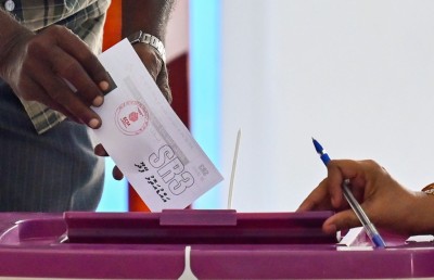 ހުޅުދު އާއި މީދޫ އައްޑޫ ސިޓީން ވަކިކޮށް، އެ ދެ ރަށުގައި ވަކި ކައުންސިލެއް އުފައްދަން ރައީސް ނިންމަވައިފި