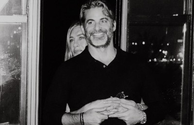 ޖެނިފާގެ އާ ލޯބިވެރިޔާއާ އެކު ފޮޓޯއެއް