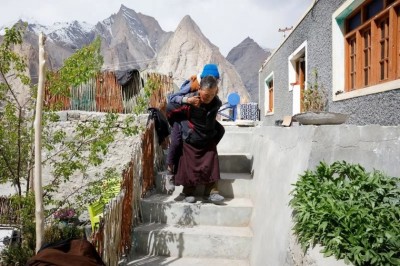 އިންޑިއާގެ ހިމާލިޔާގެ އަވަށެއްގައި ވޯޓުލާން ޝަރުތު ހަމަވަނީ އެންމެ 5 މީހުން