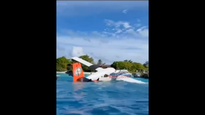 ރިސޯޓަކަށް ޖައްސަން އުޅުނު ސީޕްލޭނެއްގެ ކަނދު ނެއްޓި، އެކްސިޑެންޓެއް