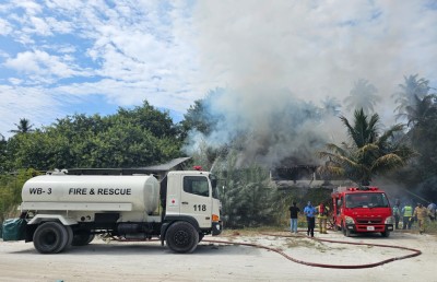 ފަރުކޮޅުފުށީގައި ހުރި އިމާރާތެއްގައި ރޯވެއްޖެ