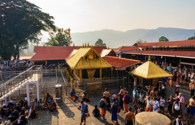 އިންޑިއާގެ ފައްޅިއެއްގައި ބުދުތަކުގެ ރަން "ހެދުން" ވަގަށް ނަގައިފި