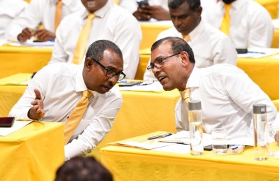 މާލޭގެ މޭޔަރު ކަމަށް ނަޝީދުގެ ތާއީދު އަލީ އާޒިމަށް!