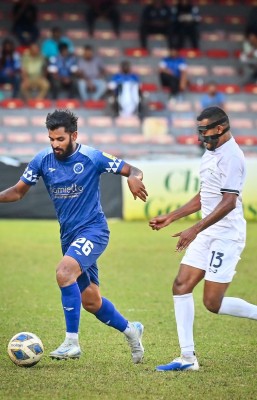 ނިއުގެ ދެ ލަނޑުގެ ލީޑަށް ނިމުން ގެނެސް ފުލުގައިއޮތް ގްރީންއަށް މުހިންމު ޕޮއިންޓެއް!