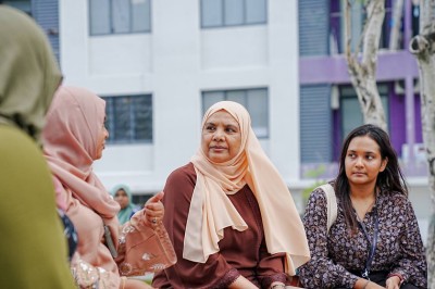 ރައްޔިތުންގެ ހާލަތު ދެނަގަތުމަށް އާއިލީ ތަރައްގީއާ ބެހޭ ވުޒާރާއިން ޕްރޮގްރާމެއް ފަށައިފި