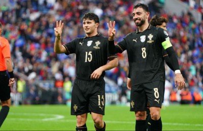 ރޮނާލްޑޯ ނެތި ބްރުނޯ އާއި ނޭވެސްގެ ހެޓްރިކްތަކުން ޕޯޗުގަލް ވޯލްޑް ކަޕަށް!