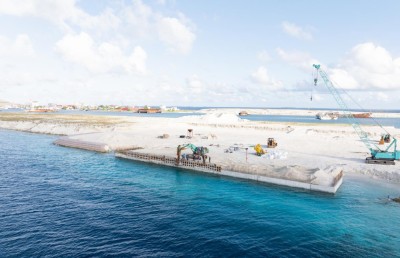 ބަލިކަށި މަގަތުފާލަމަކާ ހެދި ވިޔަފާރި ބަނދަރު ބޮޑު ރިސްކެއްގައި!