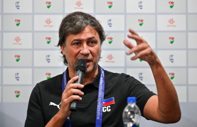 ތަޖުރިބާގެ އަލީގައި ފިލިޕީންސްގެ ކޯޗު ބުނީ ރާއްޖޭގައި ކުޅެން އުނދަގޫކަމަށް!