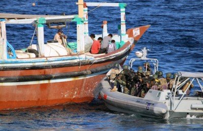 ޕާކިސްތާނު ސިފައިން އަރަބި ކަނޑުން 2،000 ކިލޯއަށް ވުރެ ގިނަ މަސްތުވާތަކެތި އަތުލައިގެންފި