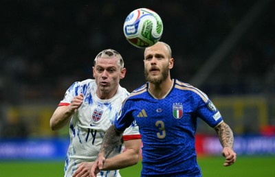 ނޯވޭ ވޯލްޑް ކަޕަށް، އިޓަލީ ޕްލޭއޮފަށް