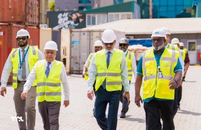 ހާލަތު ބަލަން މަޖިލިހުގެ ފަރާތުން ނާޒިމާއި ސަލީމް އެމްޕީއެލް ބަނދަރަށް