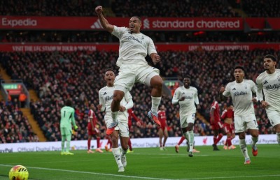 ފޮރެސްޓުން އެންފީލްޑުގައި ލިވަޕޫލް ފުނޑުފުނޑު ކޮށްލައިފި