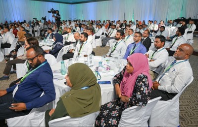 މުސާރަ ބޮޑުވި، ޝަކުވާ އަކީ އިމެއް ނެތި ނެގި އޯޓީ ހިފެހެއްޓުމުން!