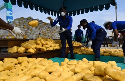 ޑްރަގް ވިޔަފާރީގައި އުޅޭ މީހުން ދެނެގަންނަން ލަންކާ ސަރުކާރުގެ އިދާރާތަކުގައި  ކޮމިޓީތަކެއް ހަދަނީ